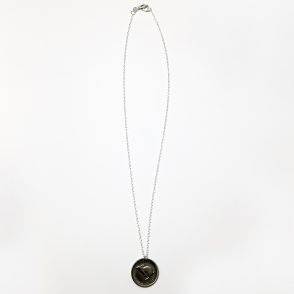 Vintage 1967 Centennial Necklace—Queen Elizabeth—Stamped “925” 18-inch chain - Picture 3 of 5